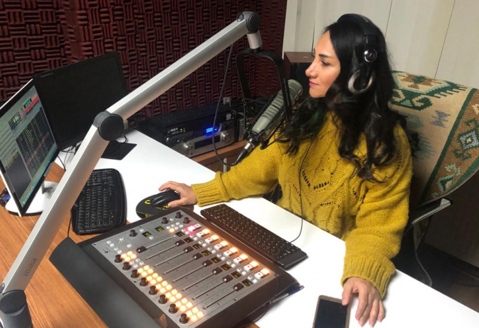 RİZE FM'de yayında